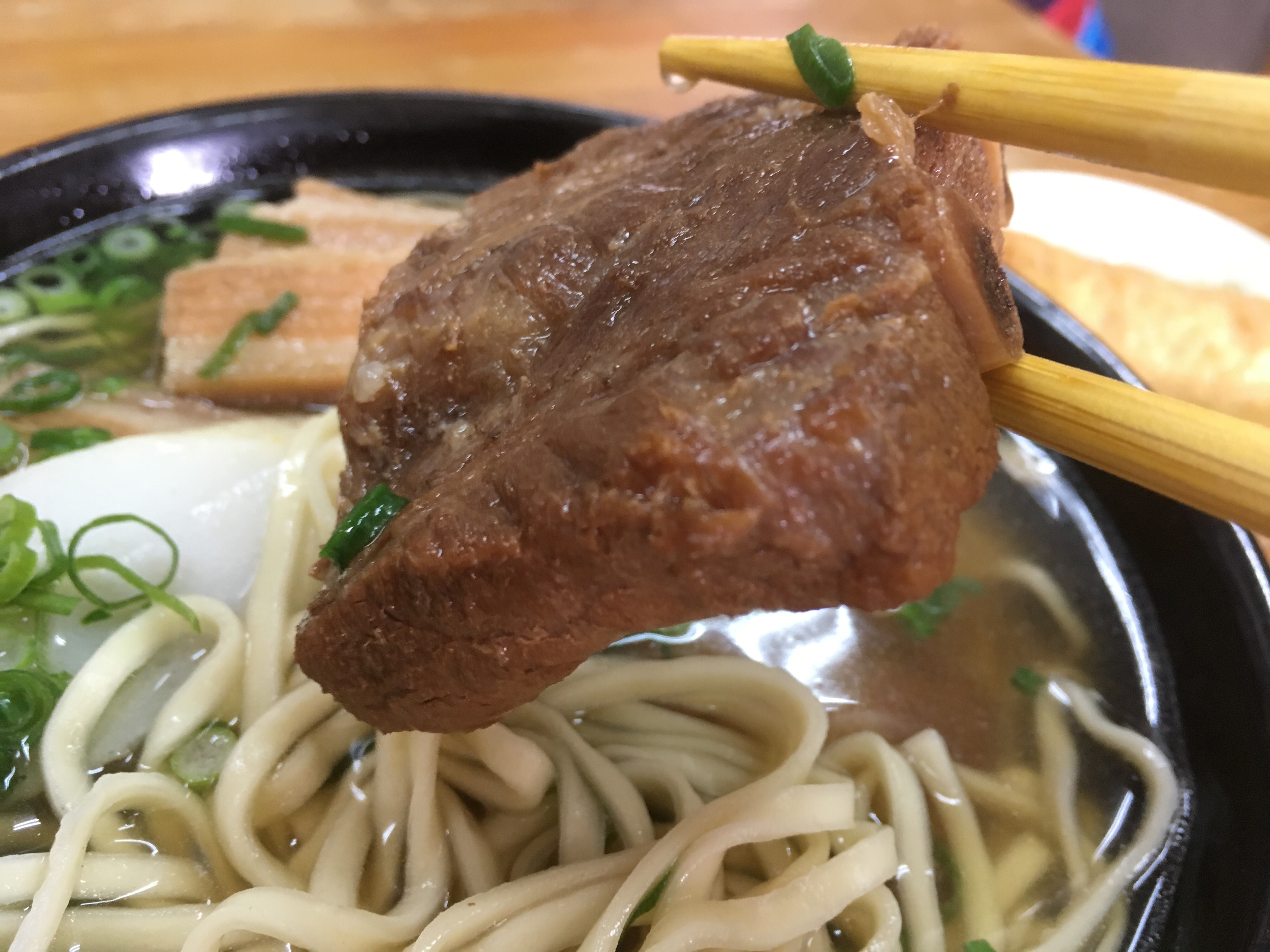 玉屋そば（浦添前田店）の本ソーキ肉